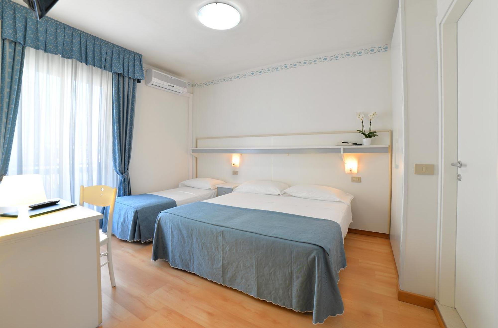 Hotel Laurin Lido di Jesolo Luaran gambar
